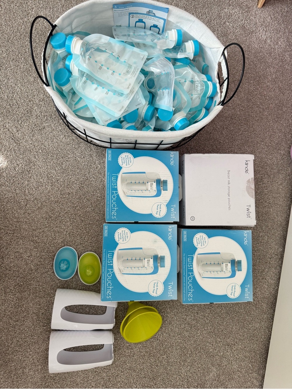 Kinde Twist Breast Milk Storage System Bundle – 100+ Pouches & Accessories